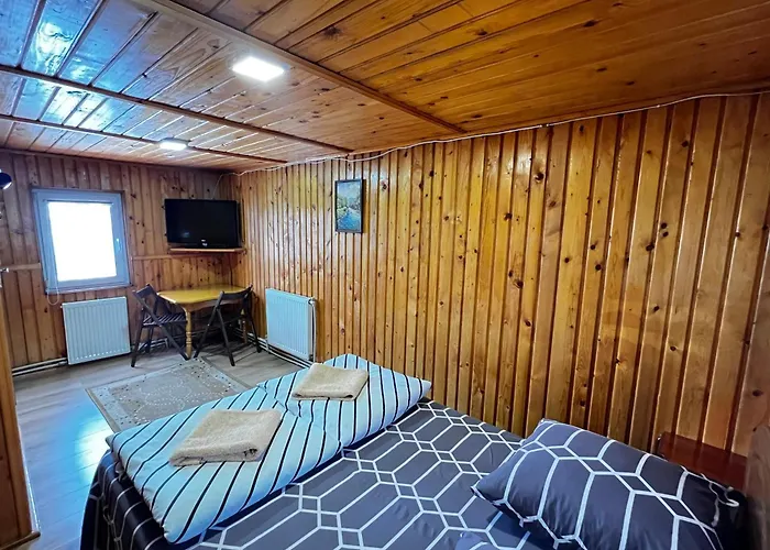 Lodge Pid Playem
